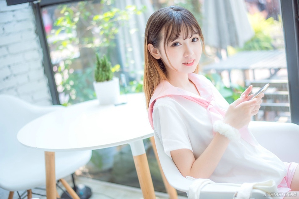 “何意？”刘璝冷声道：“我乃蜀中大将，尔乃关中逆贼，今日你自投罗网，还问我是何意？”